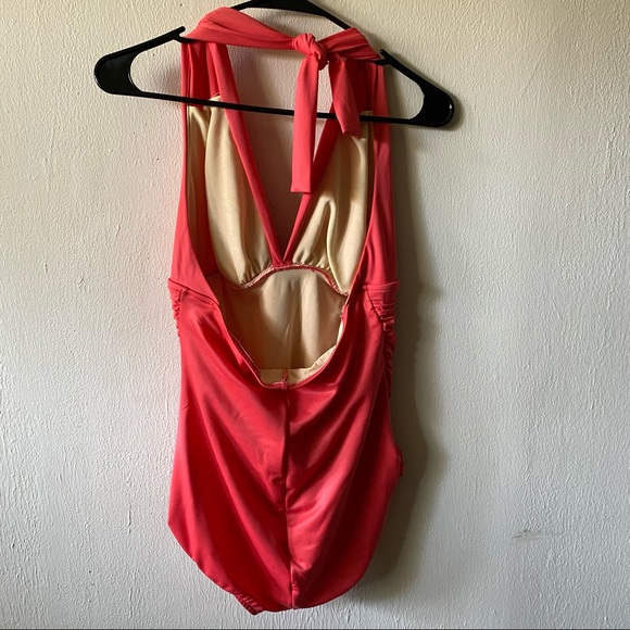 Magicsuit Claudia Halter Swimsuit - Worn once - Picture 4 of 9